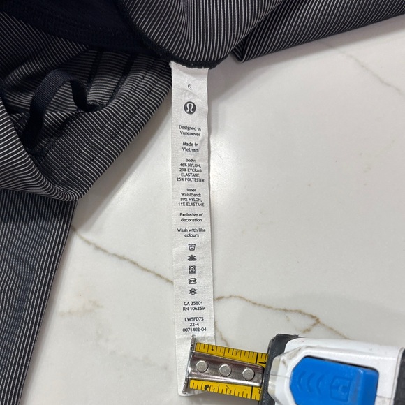 Lululemon Athletica Charcoal Leggings - Picture 8 of 15